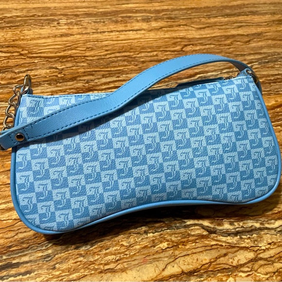 Juicy Couture - Picture 13 of 17